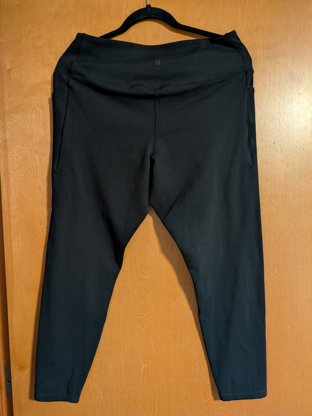 Danskin Black Women's Stretch Leggings with Side Pockets XL